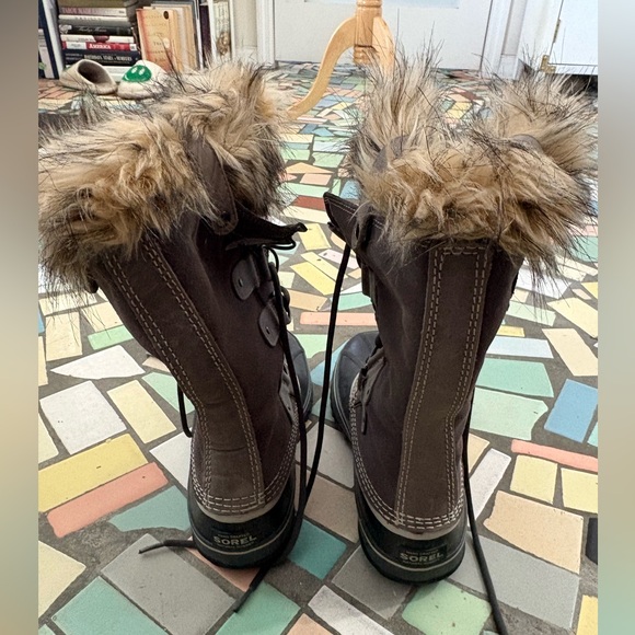 EUC- Sorel- JOAN OF ARCTIC™ Women's Waterproof Boot-Sz 10 - Picture 5 of 9